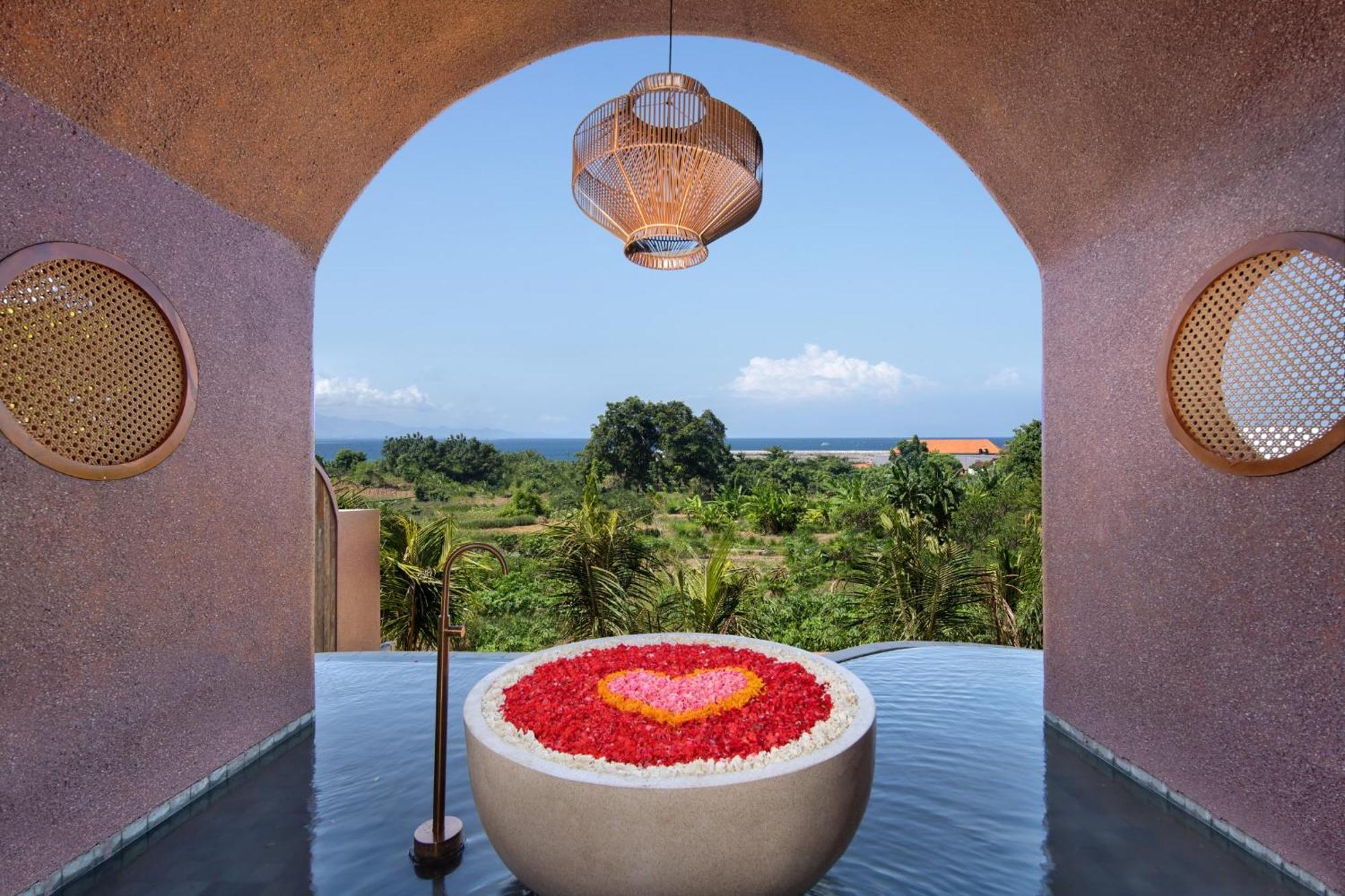 Seascape Luxury Resort & Spa Sanur By Ini Vie Hospitality (Adults Only) ภายนอก รูปภาพ
